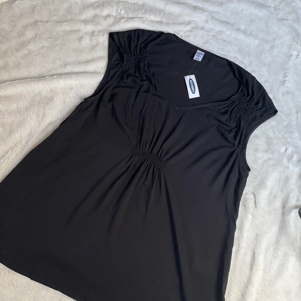 ✨ BRAND NEW ✨ Old Navy Maternity Top